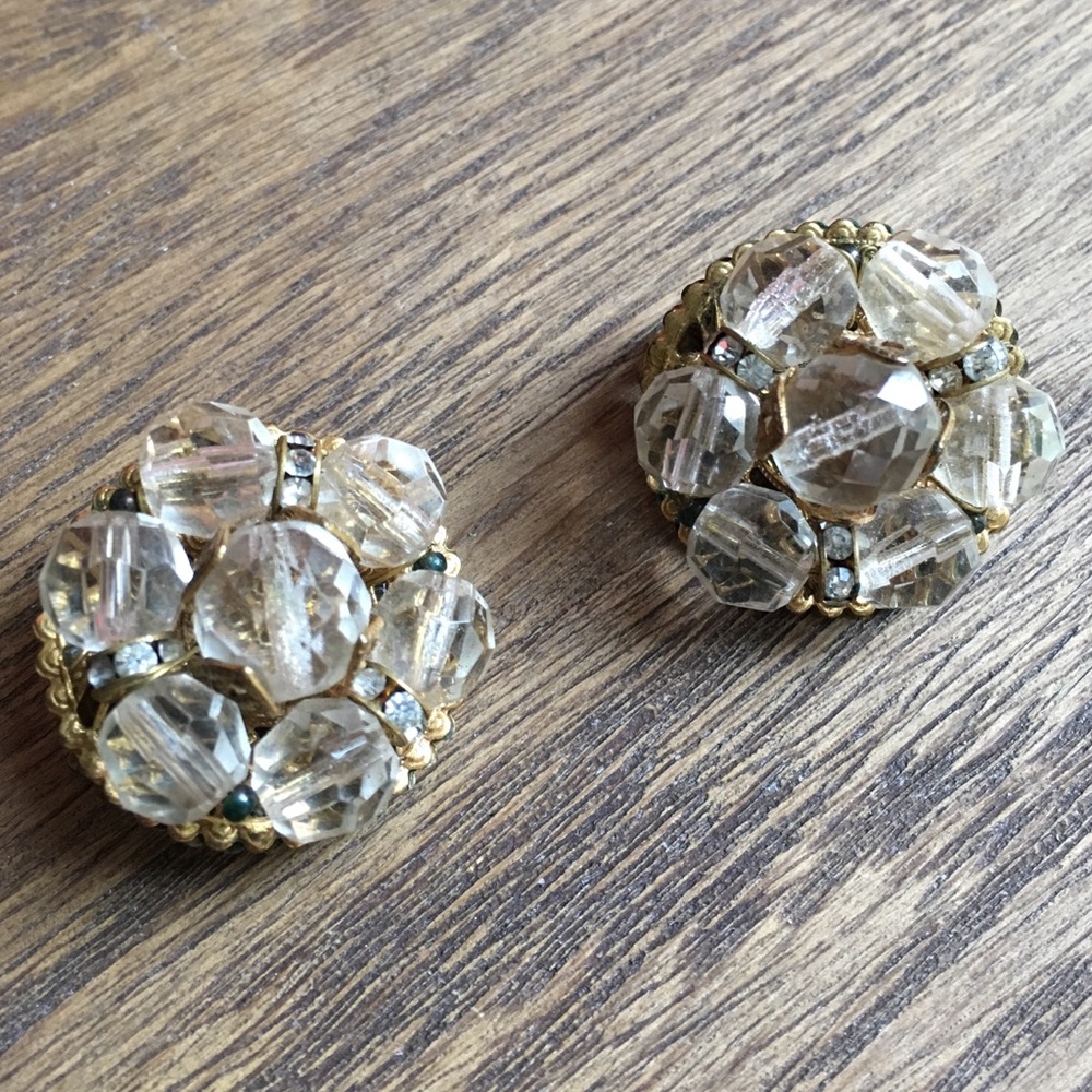 VINTAGE 1950’s ROBERT CLIP ON EARRINGS - Picture 1 of 6